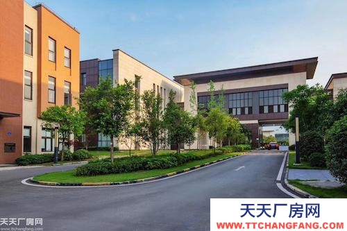 地鐵旁2000平現(xiàn)房獨棟8米挑高,提供免費車位