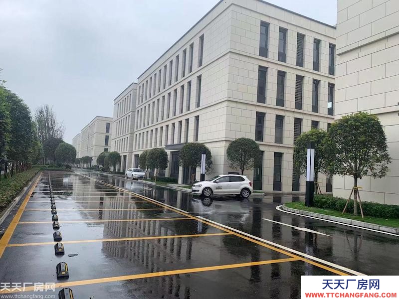 聯東U谷沙坪壩青鳳園區獨棟廠房出售，8.1米層高，可架行車，有產權、可按揭