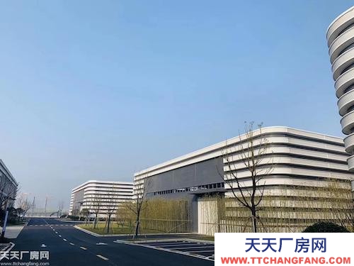 出租大學城曾家1600平單層鋼結構廠房