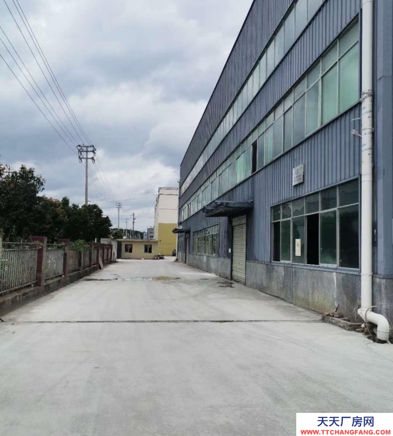 (出租) 惠水長田工業(yè)園區(qū)2000平方標(biāo)準(zhǔn)廠房出租，有10丅行車。