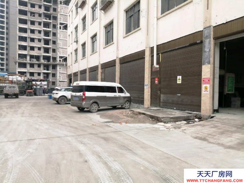 交通方便，銅仁城南高速路口，非常好的倉儲物流園