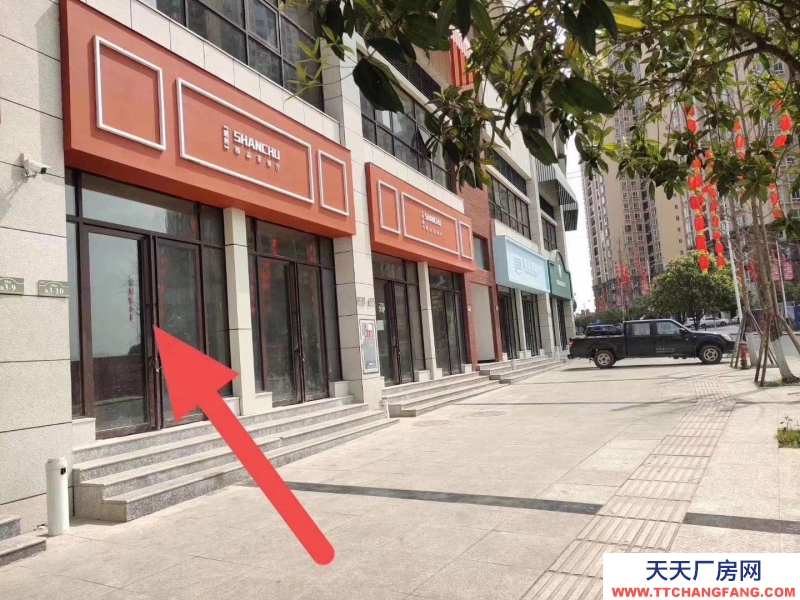 仁山公園櫻花苑臨街現(xiàn)鋪門面業(yè)主誠心出售