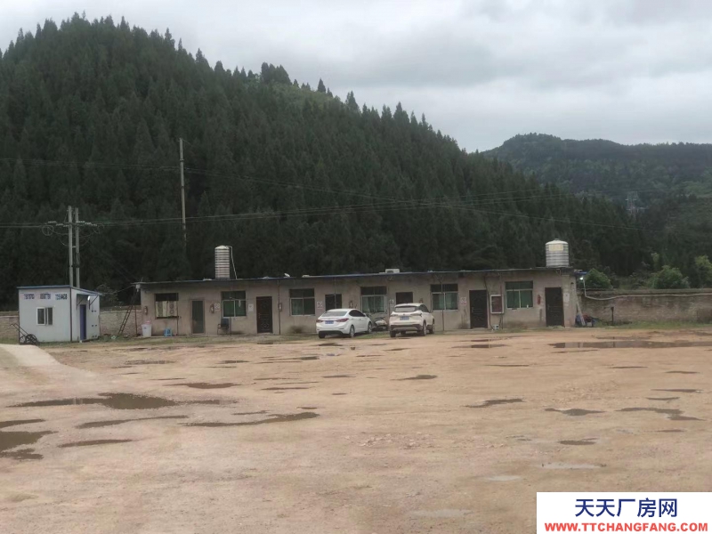 (出租) 自用場(chǎng)地，2022年起租，也可以轉(zhuǎn)讓，手續(xù)齊全。