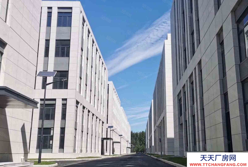 (出售) 荔灣廣鋼新城全新40年紅本廠房，5噸貨梯可進行車，生產辦公研發可