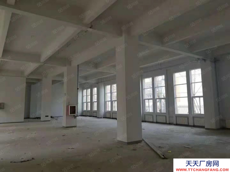 濟(jì)南歷下聯(lián)東標(biāo)準(zhǔn)廠房800至6400平，面積齊全可生產(chǎn)研發(fā)辦公倉儲