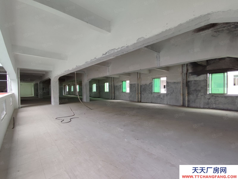 (出租) 越秀12000方廠房出租，有宿舍飯?zhí)脴?biāo)準(zhǔn)紅本廠房，交通便利