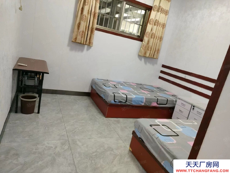 濟南市中區黨家莊1500平廠房加辦公整體出租