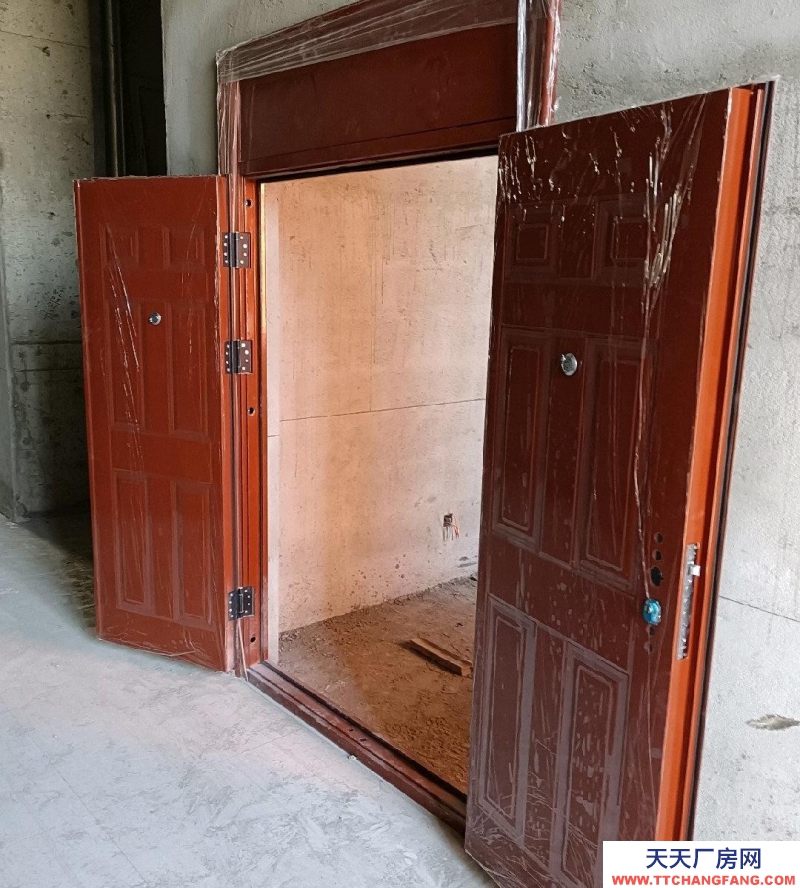 石家莊裕華 現房，緊鄰槐安路，交通便利