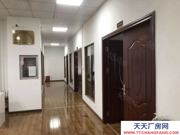 武漢硚口(出租) 超值帶裝修廠房倉庫出租兩部貨梯大貨梯超長(zhǎng)7米