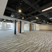 (出租）廣州海珠多條地鐵交匯出行 政策補(bǔ)貼 帶裝修園林辦公