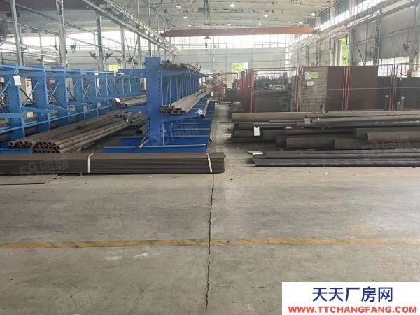 南京市浦口區(qū)竹山南路 單層機(jī)械廠房層高12米 可分租1300起