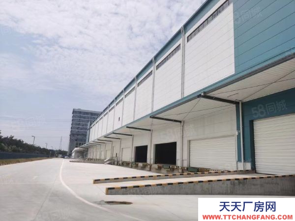 南京市 浦口浦泗路星火地鐵口丙二月臺(tái)庫(kù)10000平 可分租 場(chǎng)地超大