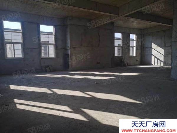 南京市浦口區(qū)工業(yè)廠房 首高8.1米 兩層半戶型 生產(chǎn)倉儲(chǔ)辦公 50年產(chǎn)權(quán)