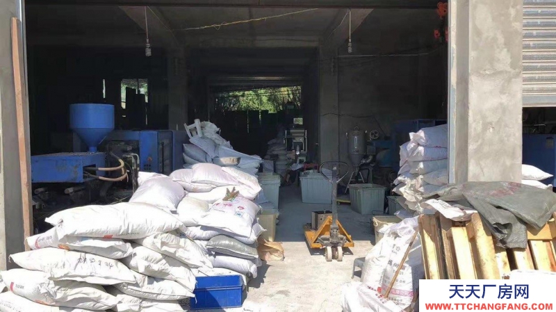 重慶大渡口開(kāi)間大，通車(chē)至房?jī)?nèi)，3通