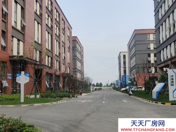 南京市棲霞區(qū) 地鐵口 3000平園區(qū)廠房 已空出 長(zhǎng)短租 隨時(shí)入駐