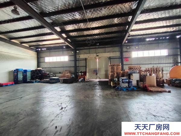 南京市棲霞新港大道400平單層。適合大車(chē)進(jìn)出，固話地坪。