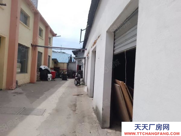 南京市鼓樓區五塘廣場地鐵口，層高9米廠房出租，可做體育，倉儲等業態