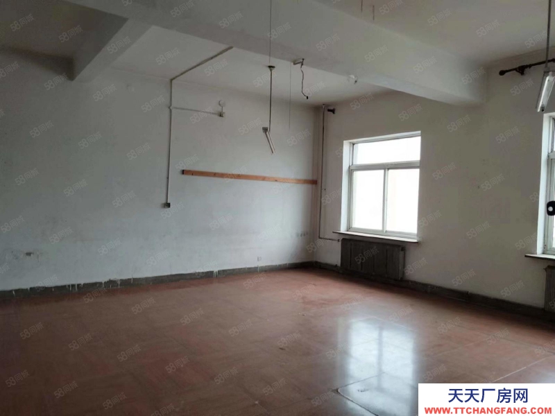 出租黃姑觀音屯附近框架廠房2000平（獨(dú)門獨(dú)院）交通便利.