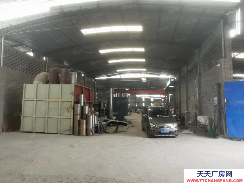 重慶巴南界石2000平方廠房出租,車輛進出方便,配套齊全