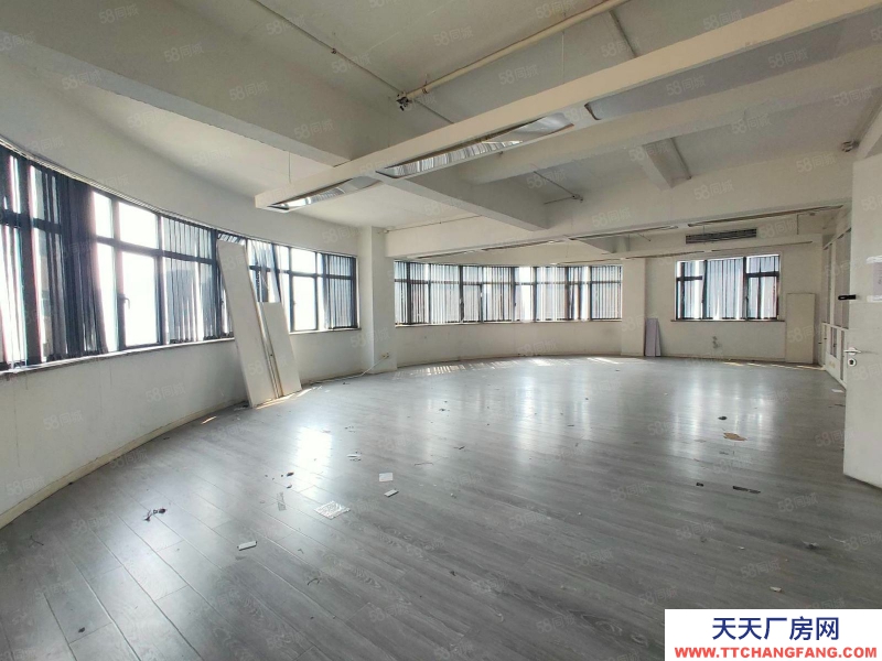 杭州上城(出租) 直租城東新城倉庫330方特價處理，層高4米，后一間得房率高