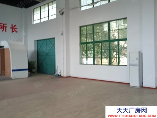 南京市秦淮區大行宮純一樓層高6.5米大車可以進出行業不限隨時看房