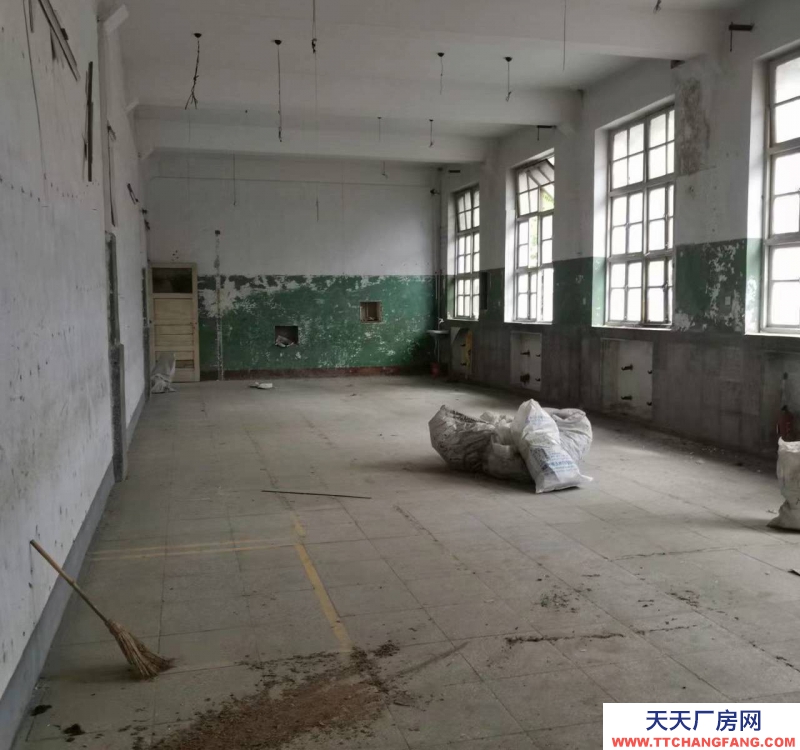 青島市北臺(tái)東上清路廠房出租