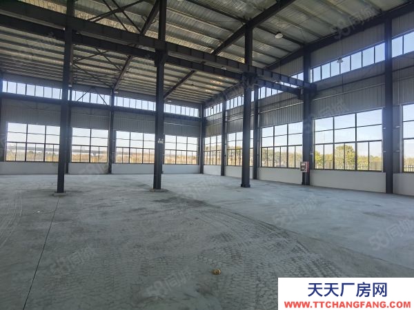 南京市六合區(qū)金牛湖街道1300平，能做倉(cāng)儲(chǔ)加工交通便利，能進(jìn)出大車