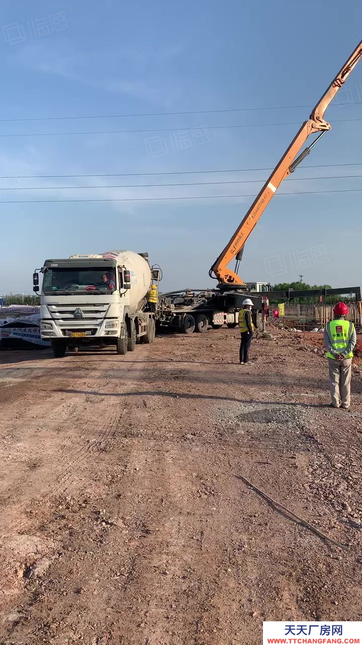 青島市北萊西經(jīng)開區(qū)，獨(dú)棟廠房2400出售，緊鄰高速口，，大產(chǎn)權(quán)可貸款