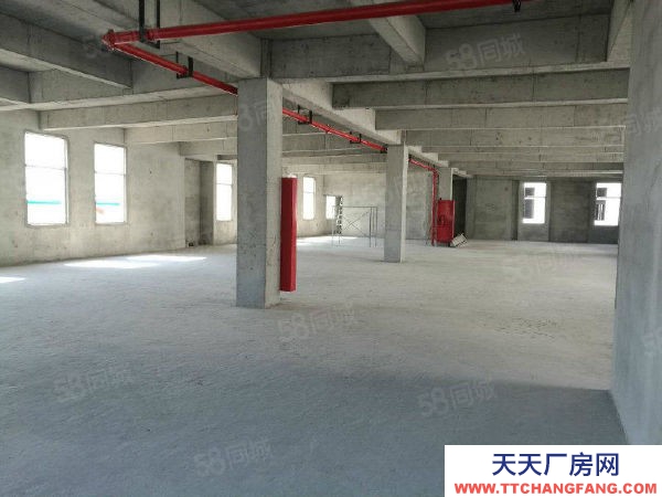 南京市六合區化工園地鐵站小面積標準廠房,兩證齊全,首付三成