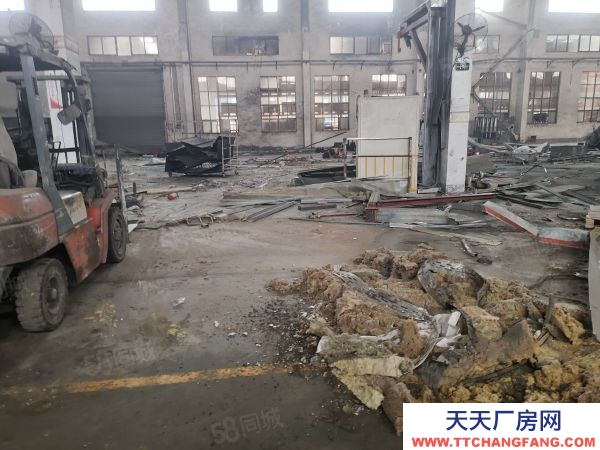 南京市雨花臺區(qū)火車頭式單層廠房4000平，辦公1000平，層高12