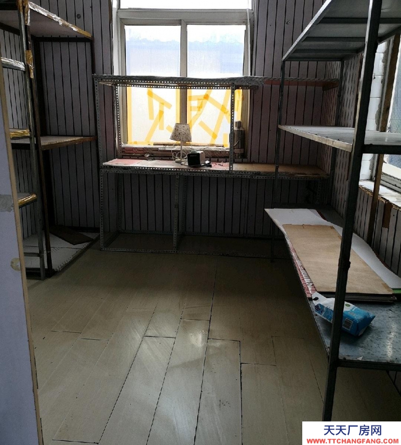 (出租) 地理位置優越，離五愛市場很近，可辦公，可倉儲。