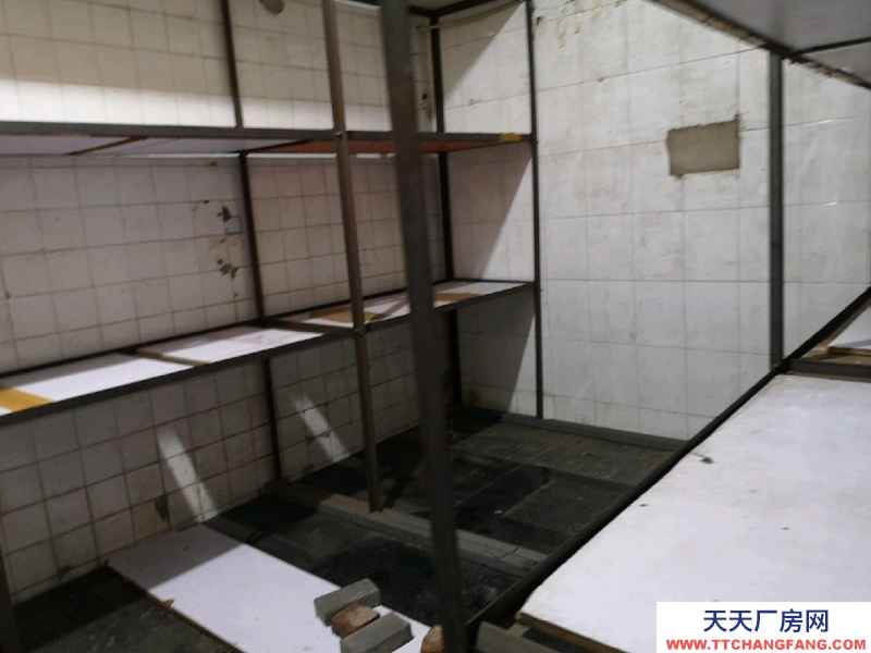 (出租) 地理位置優越，離五愛市場很近，可辦公，可倉儲。