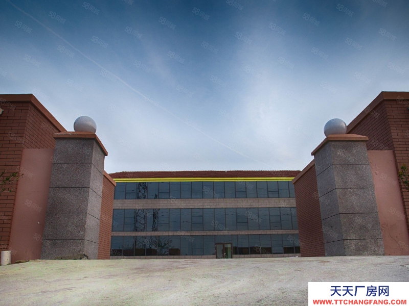 青島李滄南嶺三路出租三層寫字樓獨(dú)門獨(dú)院