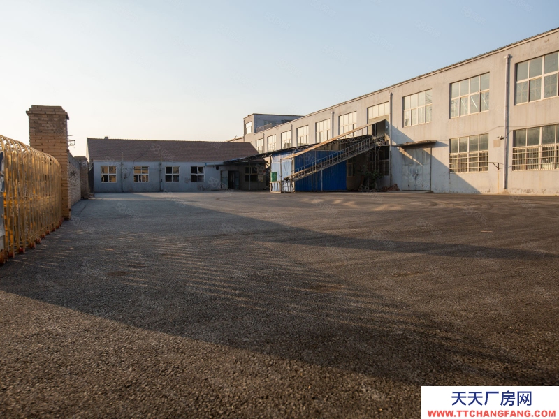 青島李滄區十梅庵十畝地帶單間平房11間加庭院