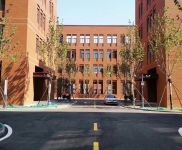 (出售) 武漢黃陂1000平的2層小獨(dú)棟,只為打造企業(yè)生產(chǎn)的廠房