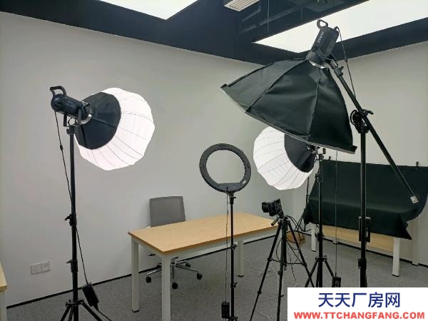 南京市建鄴區(qū)直播間場地租賃出租（可單間出租）