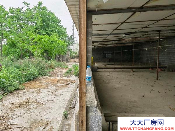 (出租) 公路邊群山懷抱的農(nóng)家大院出租10～30年，低價。