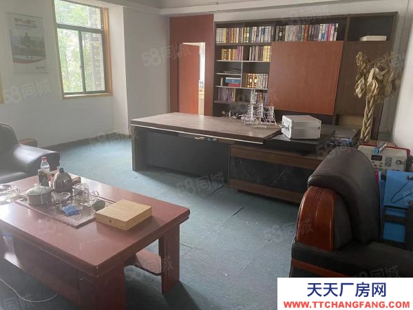 長沙市雨花區(qū)低價(jià)出租300至500平廠房辦公樓