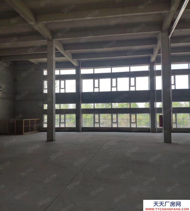 青島城陽出租660平廠房,可倉儲,辦公,無中介費,價格低,隨時可看