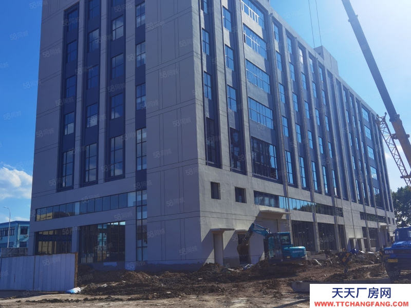 青島城陽現(xiàn)房！買1000平送400平，帶電梯貨梯，位置好，性價比高