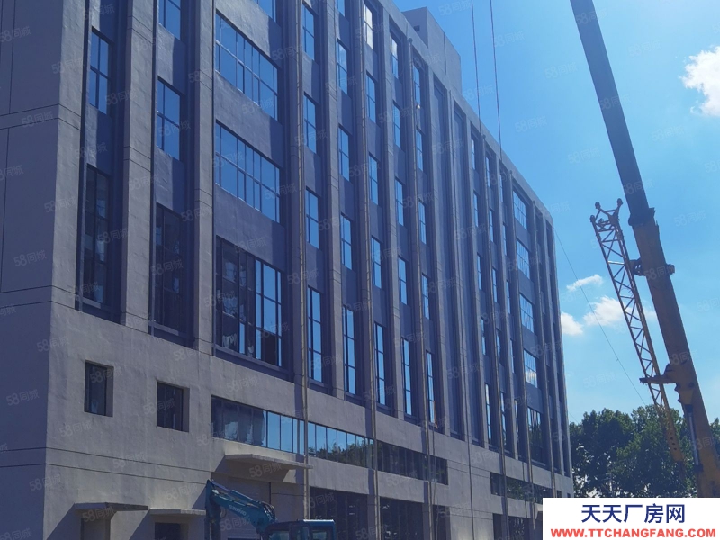 青島城陽現(xiàn)房！買1000平送400平，帶電梯貨梯，位置好，性價比高