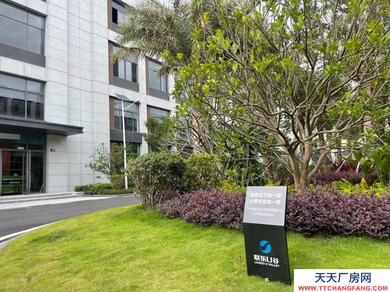 (出售)深圳寶安 7字頭50年紅本廠房！珠海高新區(qū)獨(dú)棟分層，貨梯外置高使用率