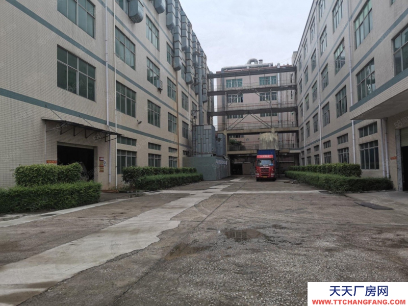 (出租) 深圳龍崗平湖白泥坑工業(yè)園一樓二樓1000平 低價廠房倉庫出租現(xiàn)成裝修