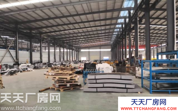 長沙市芙蓉區(qū) 榔梨工業(yè)園鋼架廠房5000平方，帶五臺五噸行車可做油漆