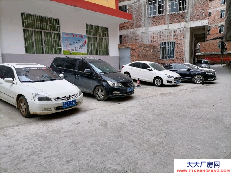 南寧市西鄉塘區(出租) 屋，一樓廠房、倉庫招租