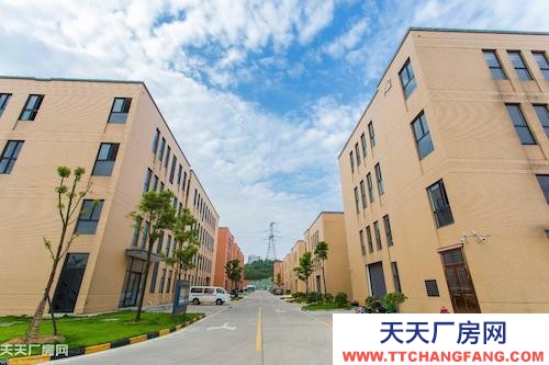 長(zhǎng)沙市瀏陽(yáng)區(qū)兩層獨(dú)棟廠房 首層8米 售價(jià)3字頭