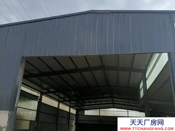 淄博張店位于金泰物流園以北800米，交通便利，水電齊全，可進出大車