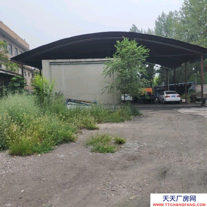 (出租) 可做停車場，地理位置優越