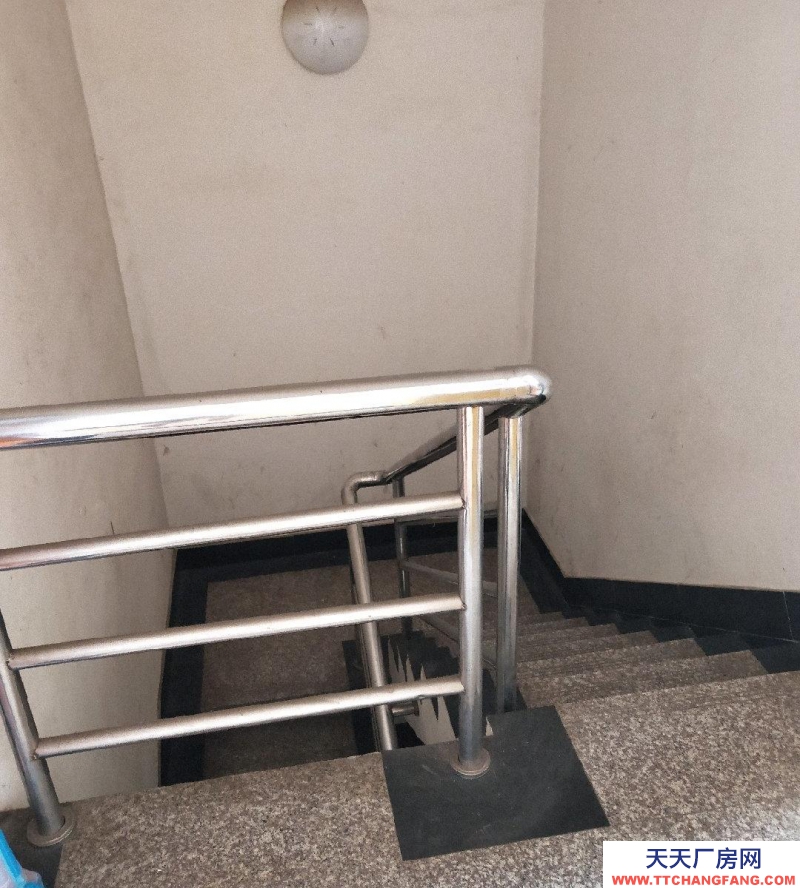 (出租) 蕪湖鏡湖低價出租廠房700平