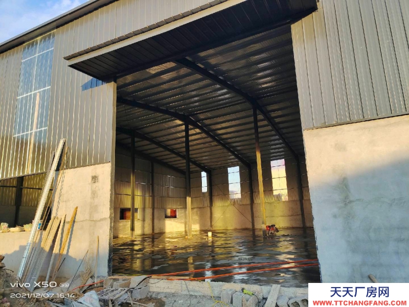 棗莊市中出租1700平方鋼結(jié)構(gòu)，8米高度。